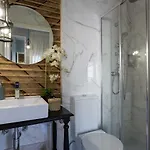 The Gallery Ii